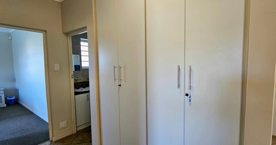 3 Bedroom Property for Sale in Franskraal Western Cape